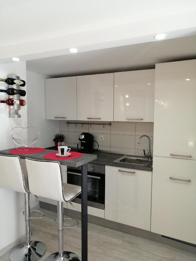App Noel Apartment Lucija Exterior photo