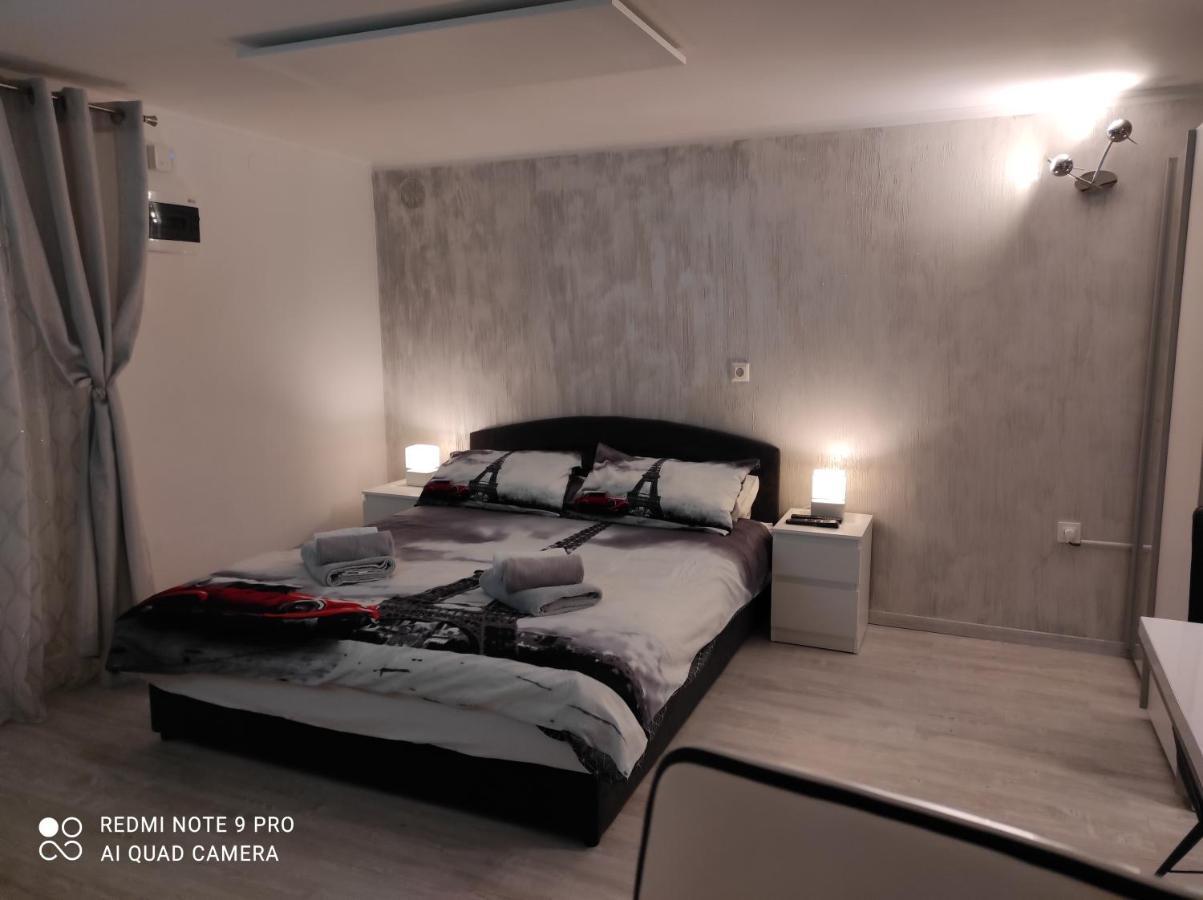 App Noel Apartment Lucija Exterior photo